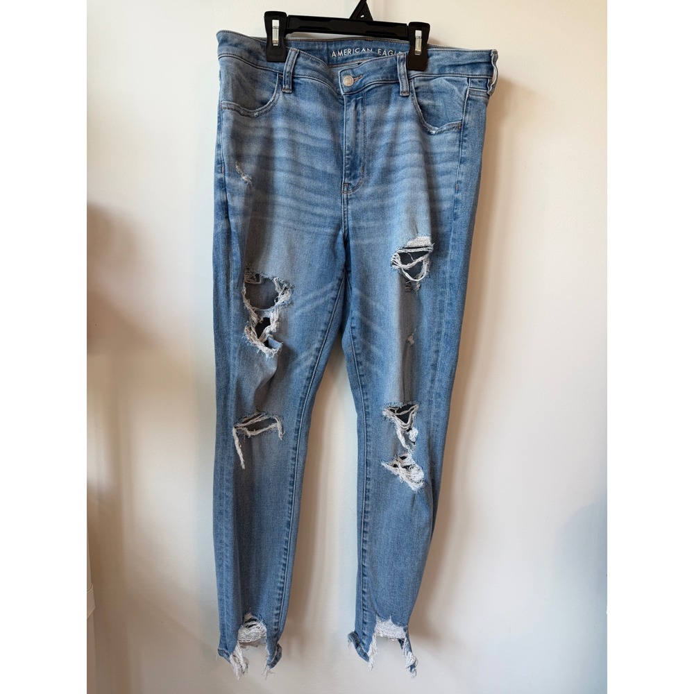 American Eagle Distressed Skinny Jeans Light Wash Raw Hem Size 14 Regular 0974